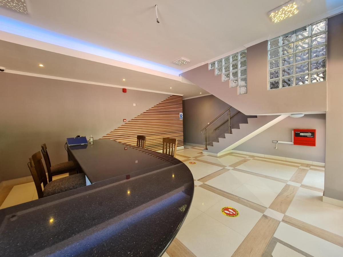 Royale Suites by Arc Royal Luxury Apts Anse Royale Extérieur photo