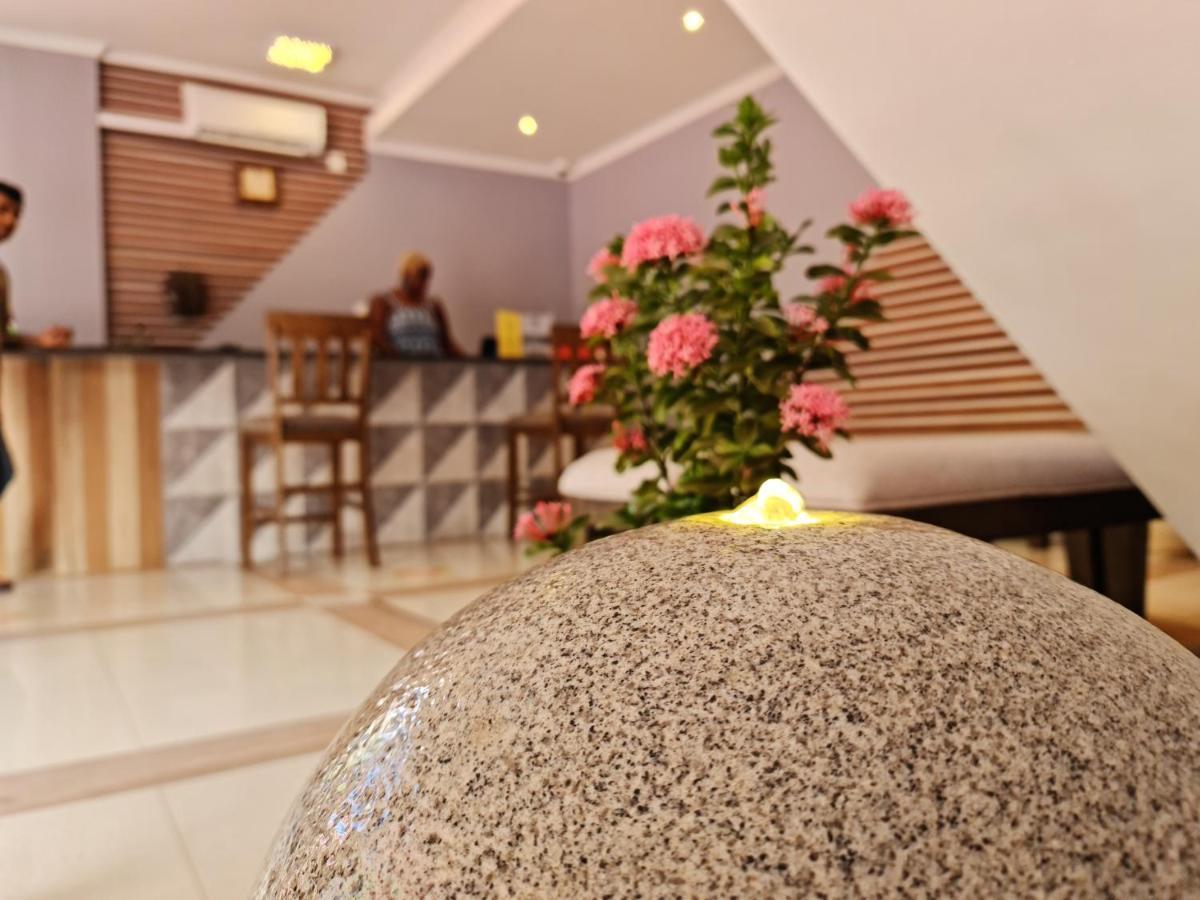 Royale Suites by Arc Royal Luxury Apts Anse Royale Extérieur photo